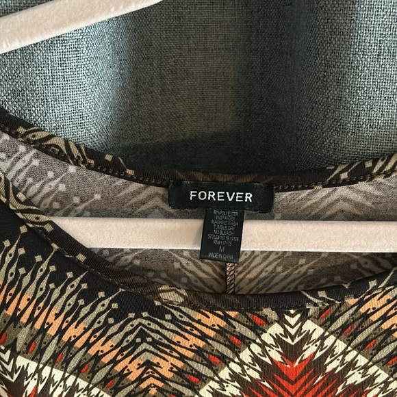 Women’s patterned dress - Picture 2 of 5